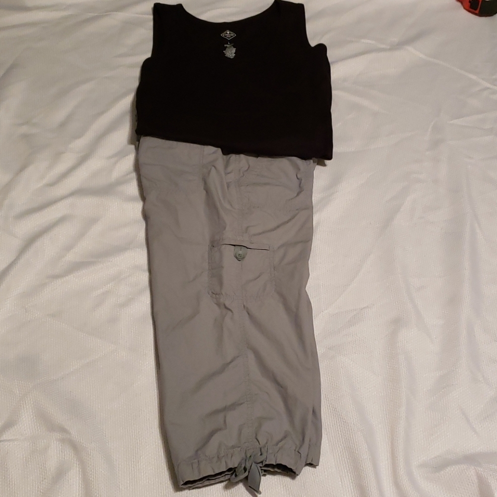 Ann Taylor LOFT size 4 Capri cargo pants